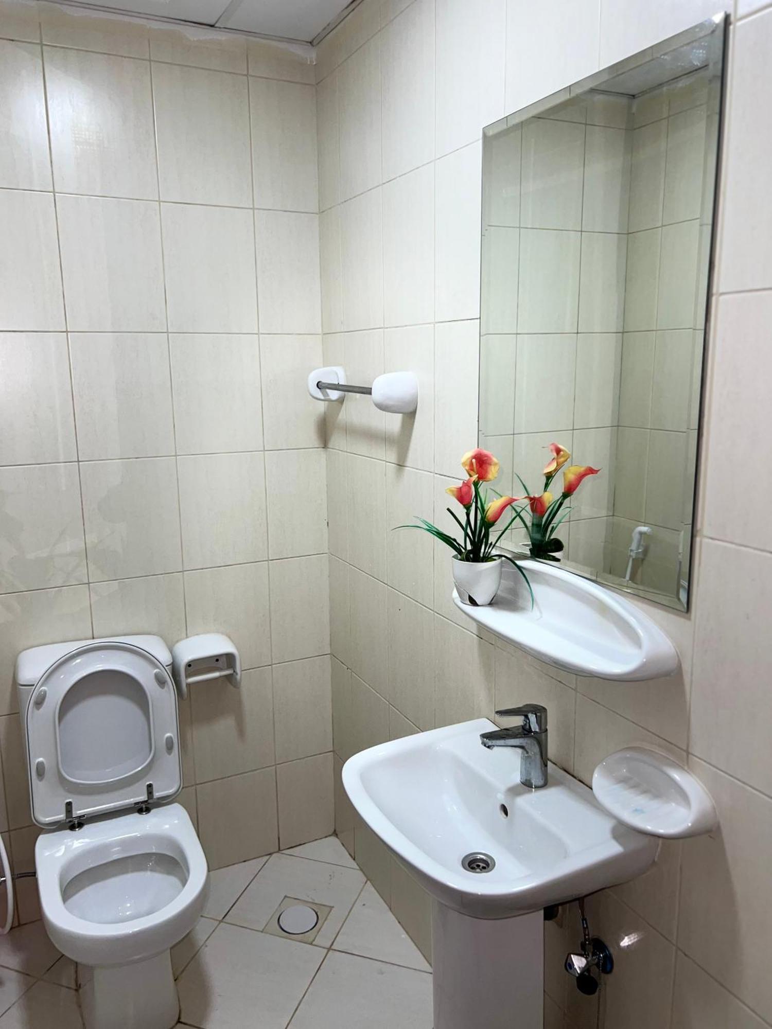 Homestay P3) Fantastic Seaview With Shared Bath Inside 3bedroom
