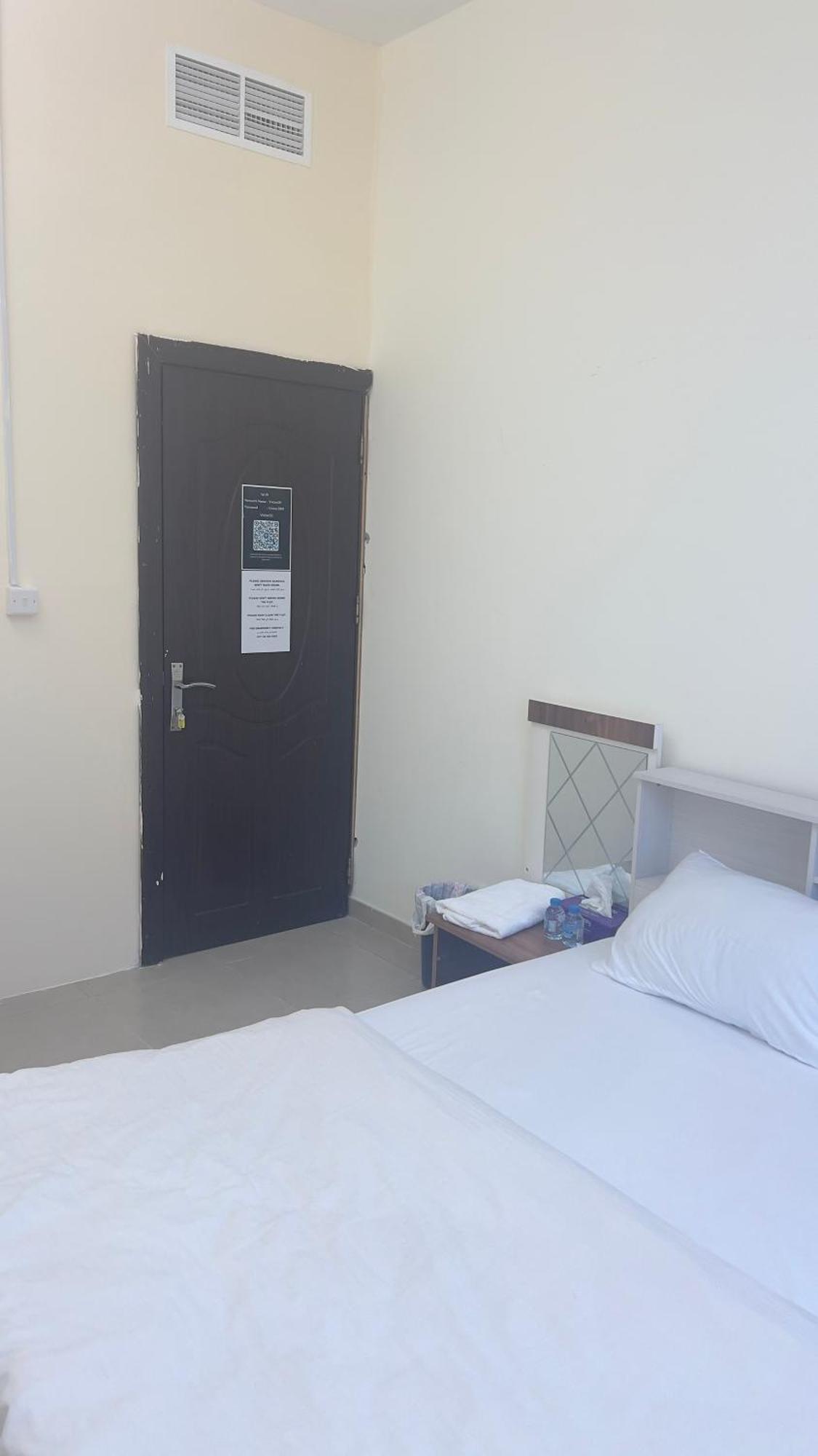 P3) Fantastic Seaview With Shared Bath Inside 3bedroom